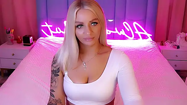 Snapshot of AllwaysHotJ chatting on 12-03-24, 02:58 AllwaysHotJ online show from 12-03-24, 02:58