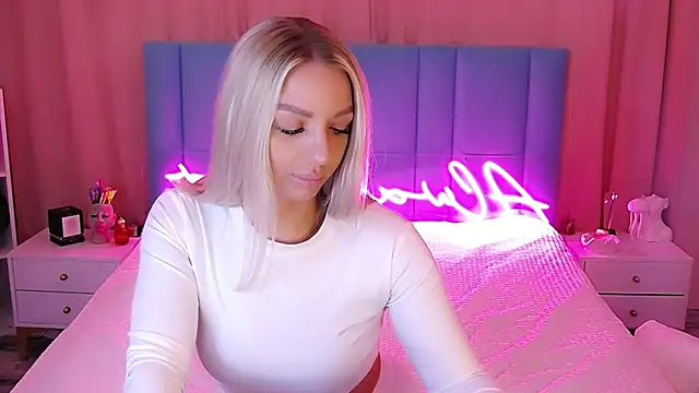 Snapshot of AllwaysHotJ chatting on 01-15-25, 02:27 AllwaysHotJ online show from 01-15-25, 02:27