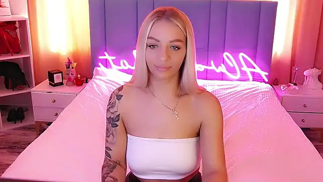 Snapshot of AllwaysHotJ chatting on 03-09-25, 02:50 AllwaysHotJ online show from 03-09-25, 02:50