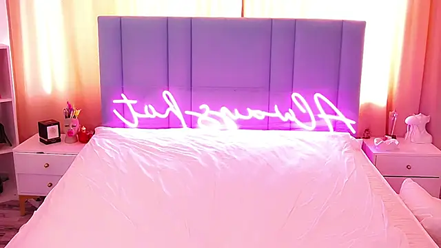 Snapshot of AllwaysHotJ chatting on 03-09-25, 05:55 AllwaysHotJ online show from 03-09-25, 05:55