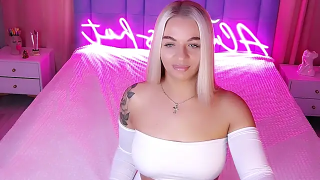 Snapshot of AllwaysHotJ chatting on 10-03-25, 02:19 AllwaysHotJ online show from 10-03-25, 02:19