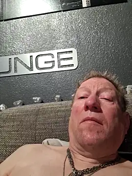 tomtom111111 online show from 02-28-26, 11:17