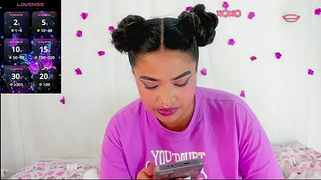 moana taylor online show from 11-25-25, 09:31