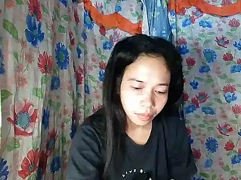 Snapshot of PinaySkinnyGirl chatting on 02-07-26, 09:51 PinaySkinnyGirl online show from 02-07-26, 09:51