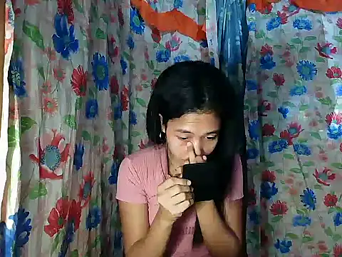 Snapshot of PinaySkinnyGirl chatting on 02-08-26, 10:35 PinaySkinnyGirl online show from 02-08-26, 10:35