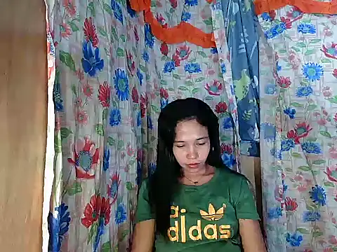 Snapshot of PinaySkinnyGirl chatting on 02-10-26, 10:52 PinaySkinnyGirl online show from 02-10-26, 10:52