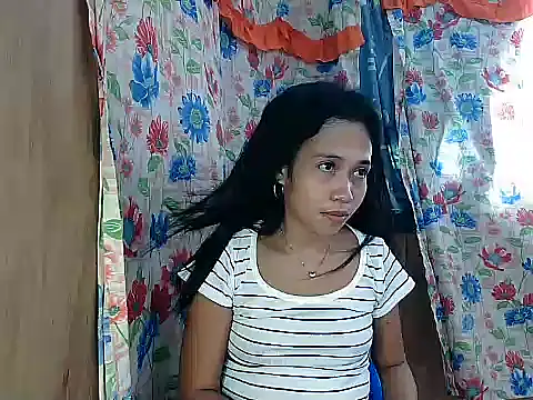 Snapshot of PinaySkinnyGirl chatting on 02-15-26, 05:59 PinaySkinnyGirl online show from 02-15-26, 05:59