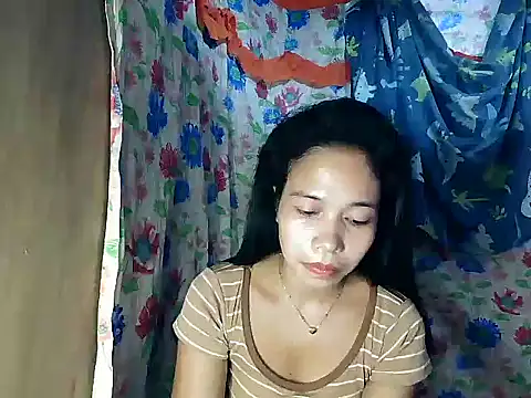 Snapshot of PinaySkinnyGirl chatting on 02-16-26, 09:38 PinaySkinnyGirl online show from 02-16-26, 09:38