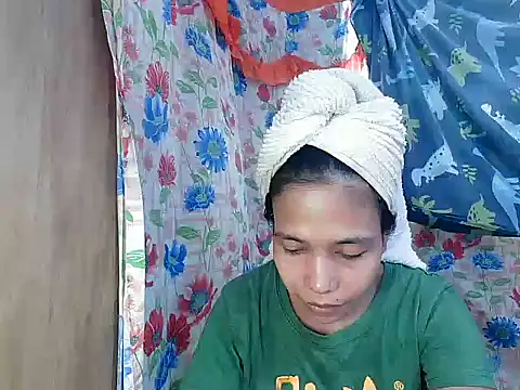 Snapshot of PinaySkinnyGirl chatting on 02-23-26, 02:20 PinaySkinnyGirl online show from 02-23-26, 02:20