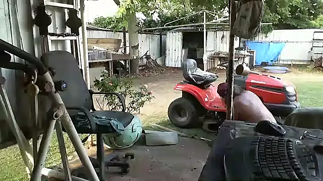 herbie010666 online show from 01-09-25, 07:52