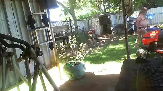 herbie010666 online show from 03-15-26, 04:29