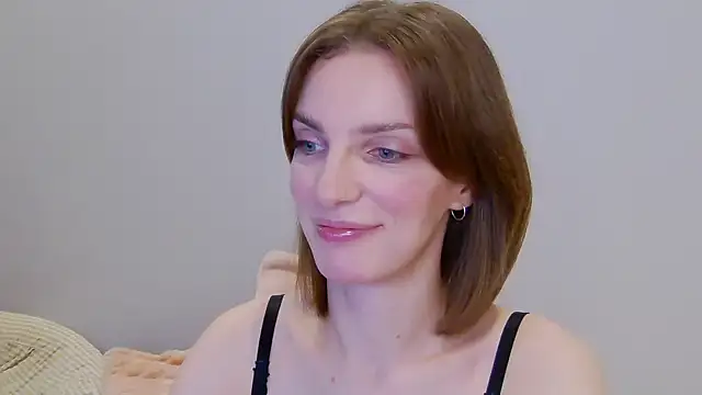 Beauty Alex online show from 01-12-25, 01:53