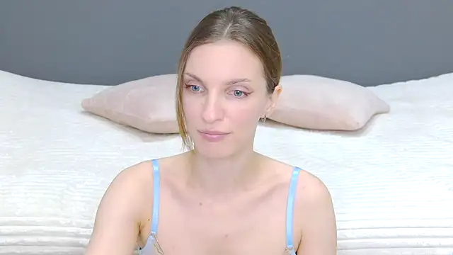 Beauty Alex online show from 10-12-25, 02:21