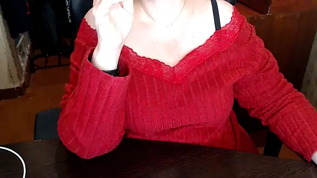 Snapshot of AlisaHot55 chatting on 02-26-26, 12:48 AlisaHot55 online show from 02-26-26, 12:48