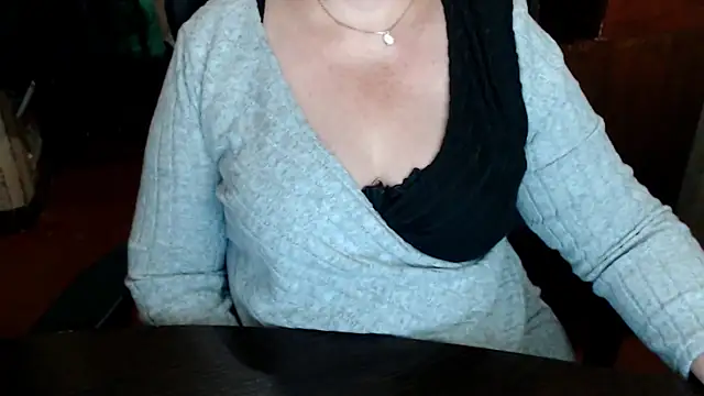 Snapshot of AlisaHot55 chatting on 03-31-26, 02:28 AlisaHot55 online show from 03-31-26, 02:28