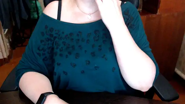 Snapshot of AlisaHot55 chatting on 04-02-26, 10:13 AlisaHot55 online show from 04-02-26, 10:13