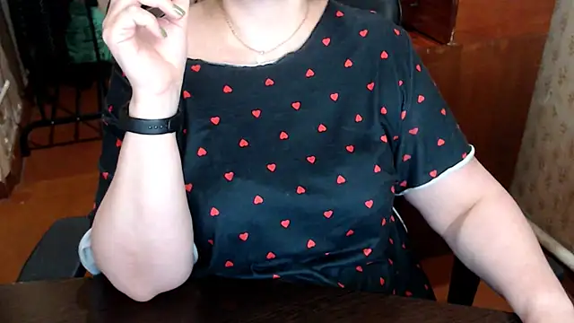 Snapshot of AlisaHot55 chatting on 04-09-26, 01:16 AlisaHot55 online show from 04-09-26, 01:16