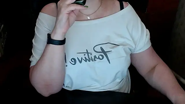 Snapshot of AlisaHot55 chatting on 04-10-26, 09:03 AlisaHot55 online show from 04-10-26, 09:03