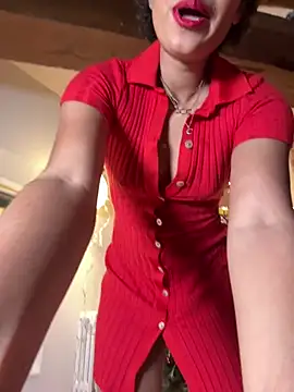 Snapshot of Lauyako chatting on 01-15-25, 07:01 Lauyako online show from 01-15-25, 07:01