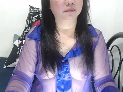 stacie iris online show from 11-26-25, 11:44