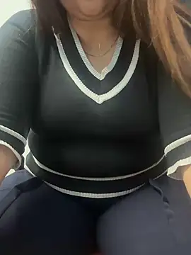 Snapshot of Preet_Kaur_69 chatting on 01-10-25, 10:28 Preet Kaur 69 online show from 01-10-25, 10:28