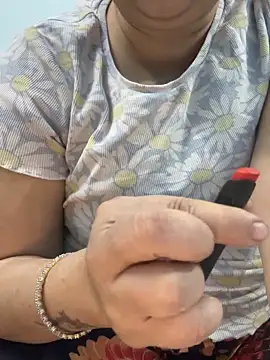 Preet Kaur 69 online show from 11-28-25, 05:59