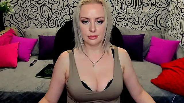 Hotdreamhere online show from 12-06-24, 02:49