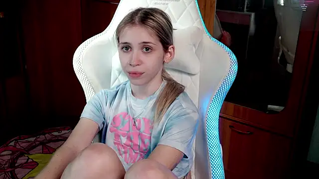 ho1yho1e online show from 11-01-25, 06:32