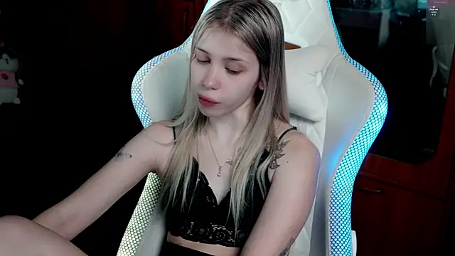 ho1yho1e online show from 12-20-25, 06:48