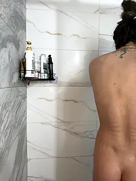 lilly sweett online show from 12-01-25, 11:21