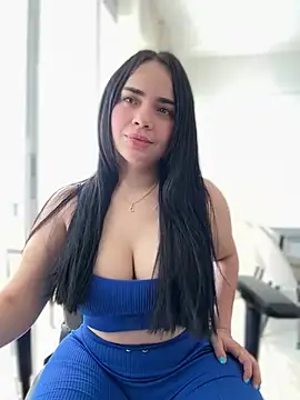 Snapshot of GeorginaJones chatting on 02-19-25, 09:03 GeorginaJones online show from 02-19-25, 09:03