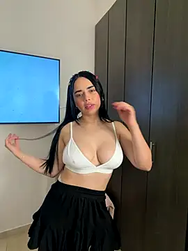 Snapshot of GeorginaJones chatting on 10-02-25, 11:56 GeorginaJones online show from 10-02-25, 11:56