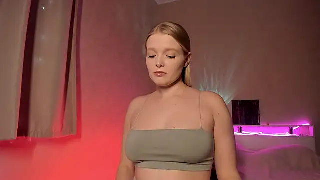 Snapshot of Ssweet_annie chatting on 11-24-25, 05:12 Ssweet annie online show from 11-24-25, 05:12