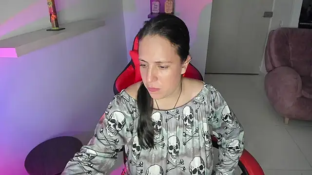 valery adams1 online show from 01-08-25, 03:40