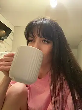 little belucci online show from 03-04-26, 04:57