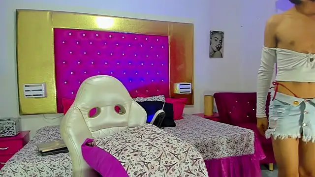 Emilyhottx online show from 09-11-25, 01:00