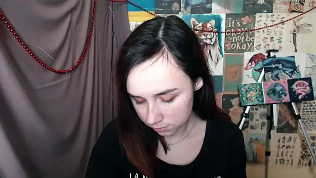 VeryVeryVeryShy  online show from 12-23-24, 09:49