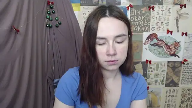 Snapshot of VeryVeryVeryShy_ chatting on 01-16-26, 06:28 VeryVeryVeryShy online show from 01-16-26, 06:28