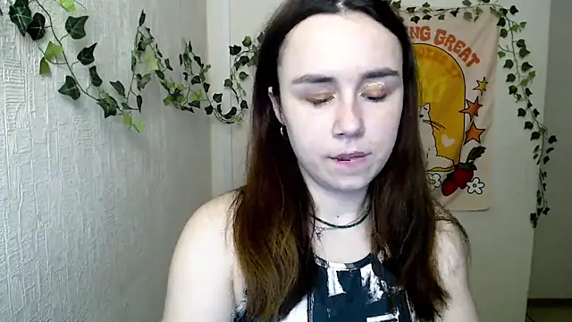 Snapshot of VeryVeryVeryShy_ chatting on 03-02-26, 06:58 VeryVeryVeryShy online show from 03-02-26, 06:58