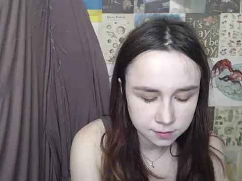 Snapshot of VeryVeryVeryShy_ chatting on 03-14-26, 06:52 VeryVeryVeryShy online show from 03-14-26, 06:52