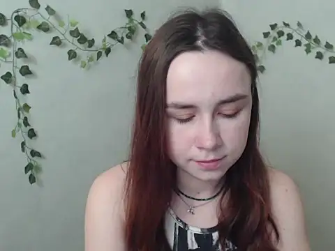 Snapshot of VeryVeryVeryShy_ chatting on 03-20-26, 06:51 VeryVeryVeryShy online show from 03-20-26, 06:51