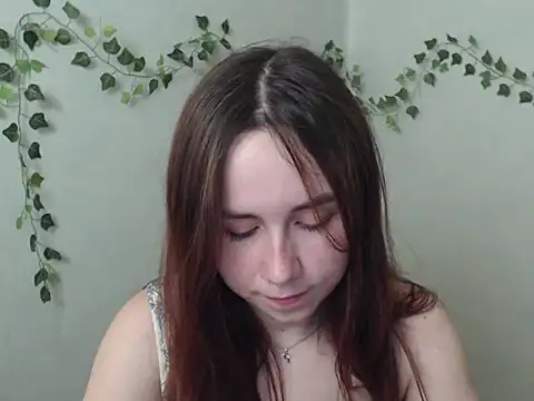 Snapshot of VeryVeryVeryShy_ chatting on 03-27-26, 08:26 VeryVeryVeryShy online show from 03-27-26, 08:26