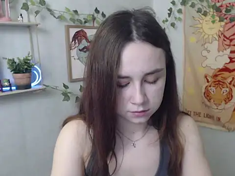 Snapshot of VeryVeryVeryShy_ chatting on 04-03-26, 05:38 VeryVeryVeryShy online show from 04-03-26, 05:38