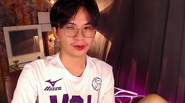 Snapshot of Sexy_Handsome_Drex chatting on 12-26-24, 04:47 Sexy Handsome Drex online show from 12-26-24, 04:47