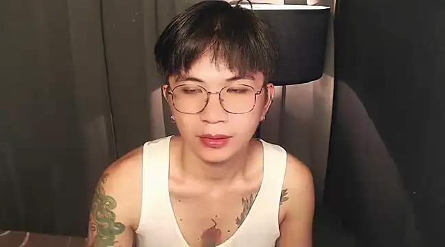 Snapshot of Sexy_Handsome_Drex chatting on 02-23-25, 08:49 Sexy Handsome Drex online show from 02-23-25, 08:49