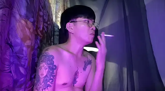 Snapshot of Sexy_Handsome_Drex chatting on 02-25-25, 12:13 Sexy Handsome Drex online show from 02-25-25, 12:13