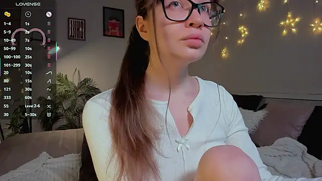 Snapshot of Virtual_Girll chatting on 03-14-26, 03:06 Virtual Girll online show from 03-14-26, 03:06