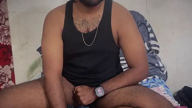 Snapshot of ghost_OO22 chatting on 12-18-24, 05:21 ghost OO22 online show from 12-18-24, 05:21