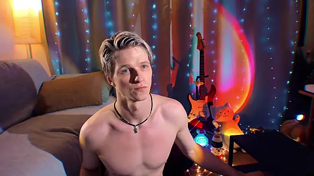 Breston Sweet online show from 12-20-25, 01:12