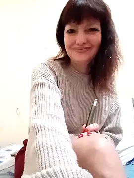 Snapshot of TiAmorre chatting on 10-31-25, 01:39 TiAmorre online show from 10-31-25, 01:39